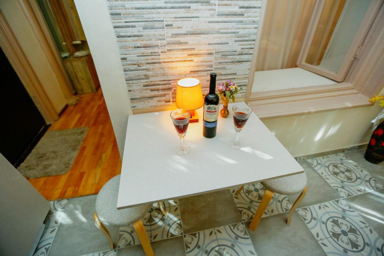 Old Tbilisi N&M Apartment ภายนอก รูปภาพ